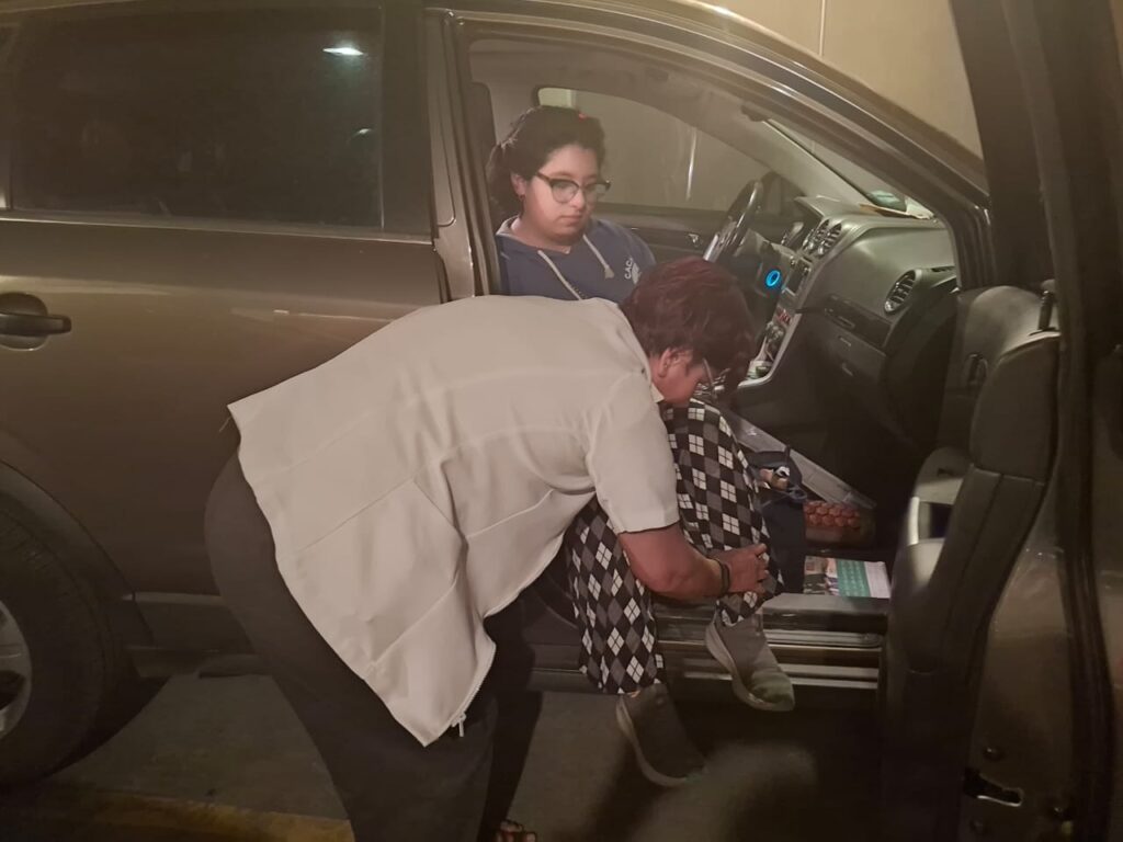 Auxiliares de enfermeras a domicilio en CDMX - SAS Amor