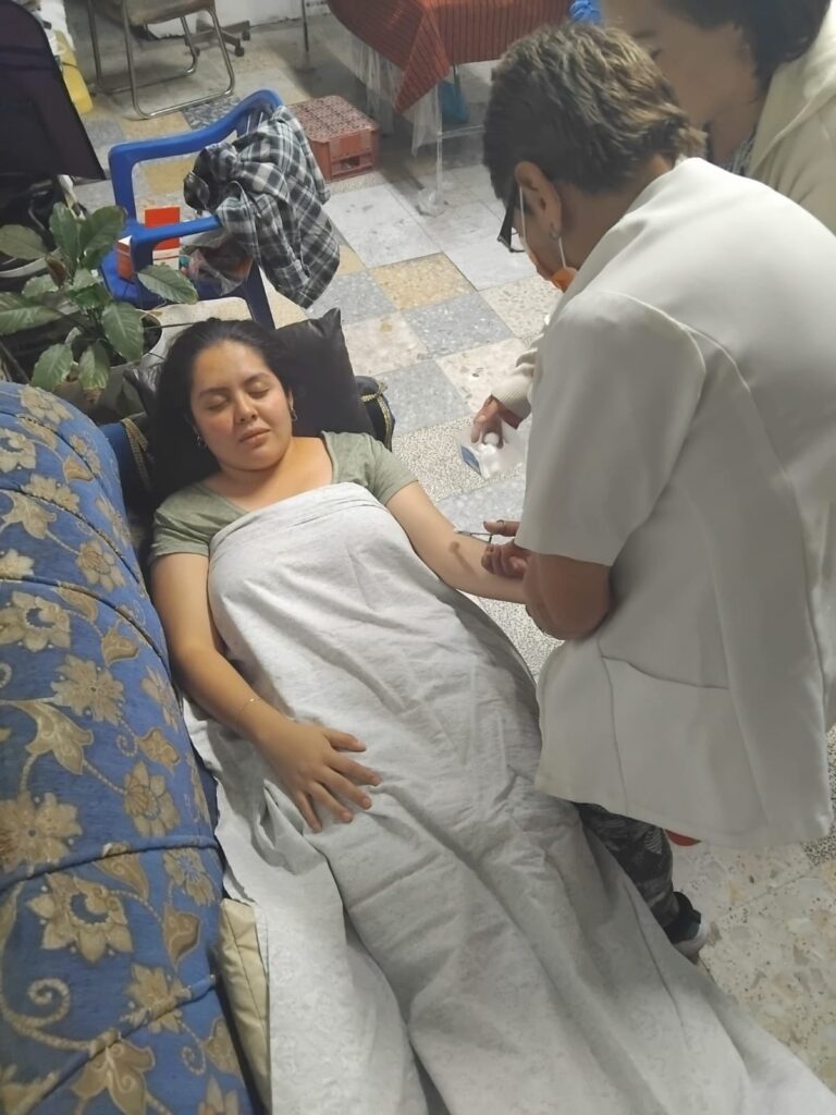 Auxiliares de enfermeras a domicilio en CDMX - SAS Amor